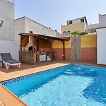 Vivienda Con Piscina * Нерха