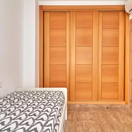 Vivienda Con Piscina Lejlighed