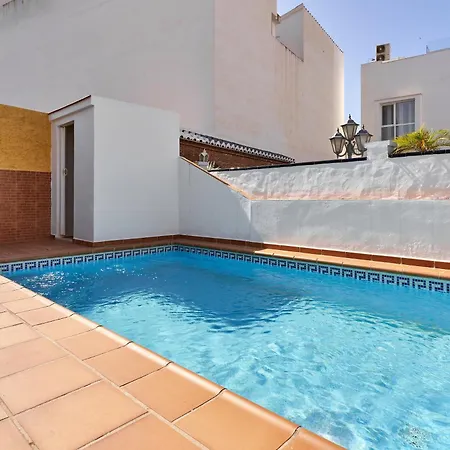 Апартаменти Vivienda Con Piscina