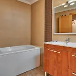 Vivienda Con Piscina 公寓 *