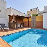 Vivienda Con Piscina Апартаменти *