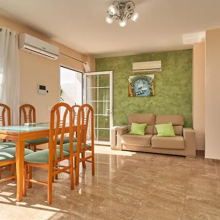 Vivienda Con Piscina Lejlighed *