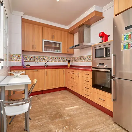 Vivienda Con Piscina Lejlighed