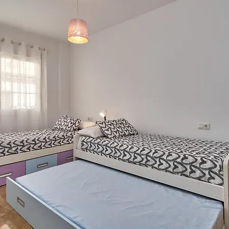 Vivienda Con Piscina