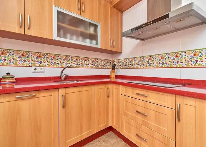 Vivienda Con Piscina * נרחה